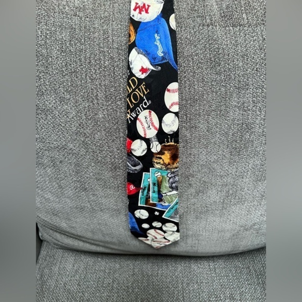 Nicole Miller Baseball Tie Silk Necktie 56"x4"